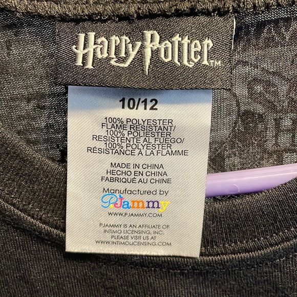 NWT: Harry Potter Hogwarts 10/12 iridescent top - Picture 4 of 6